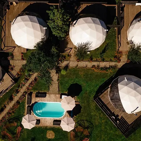 Ecospace Ethno Glamping 豪华帐篷 Iltsi