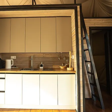 Ecospace Ethno Glamping 豪华帐篷 Iltsi